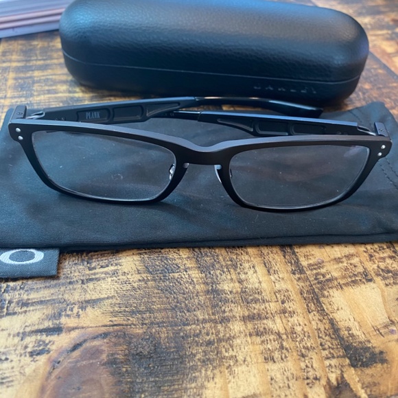 Oakley Square Matte Black Eyeglasses with original case and microfiber cloth - Picture 2 of 15